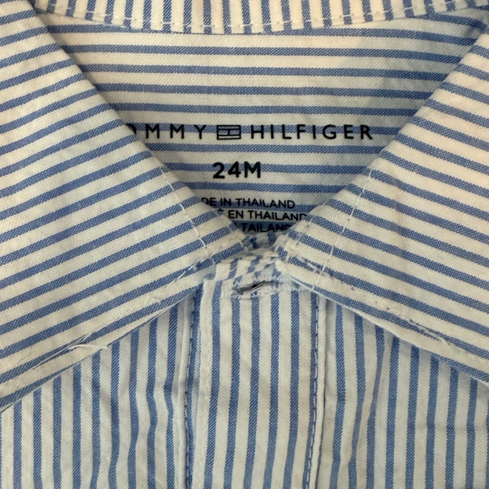 Tommy Hilfiger 24M Onesie with collar & Khaki Shorts Set - Picture 6 of 7